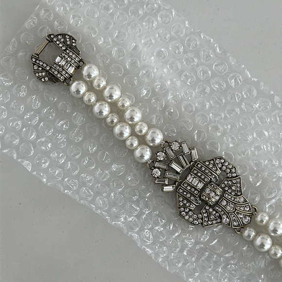 🤍Chloe + Isabel Heirloom Pearl Statement Bracelet - Picture 9 of 9